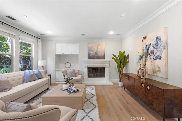 38 Arcade, Irvine, CA 92603