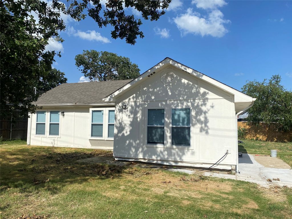 1206 Redbud Street, Little Elm, TX 75068