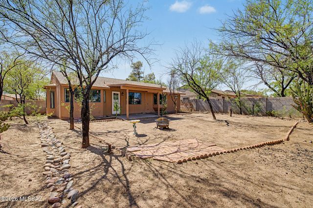 5811 S Oaklands Drive, Tucson, AZ 85746