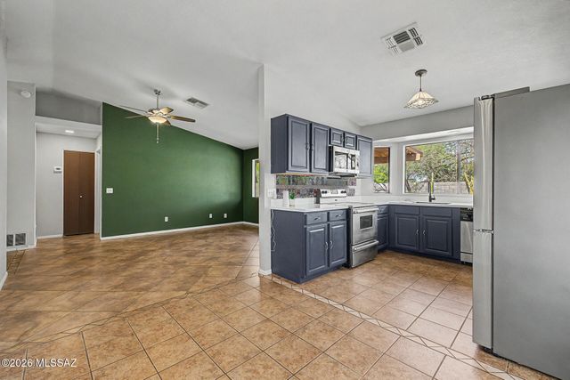 5811 S Oaklands Drive, Tucson, AZ 85746