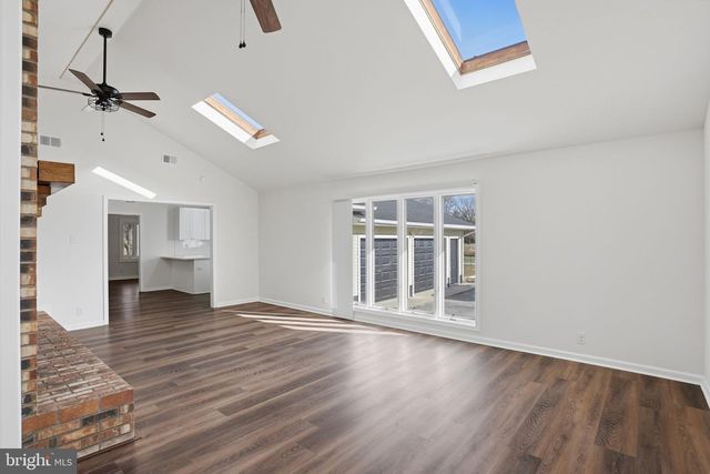 1804 HOURGLASS RD, Hartly, DE 19953