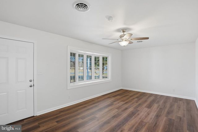 1804 HOURGLASS RD, Hartly, DE 19953