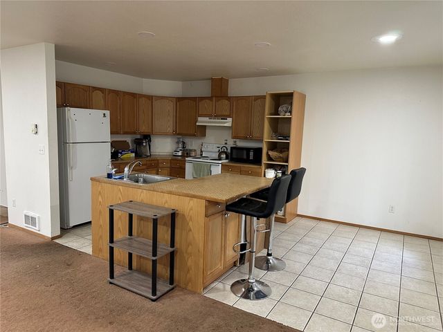 90 W Highland Road, Shelton, WA 98584