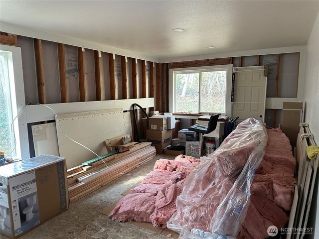 90 W Highland Road, Shelton, WA 98584