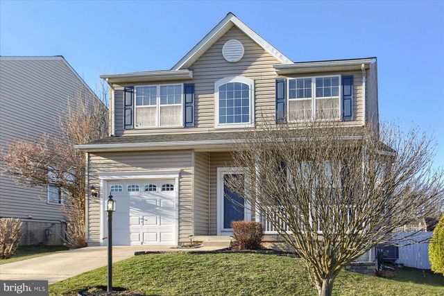1435 WANDA DR, Hanover, PA 17331