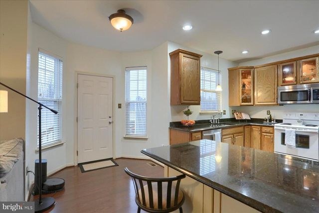 1435 WANDA DR, Hanover, PA 17331