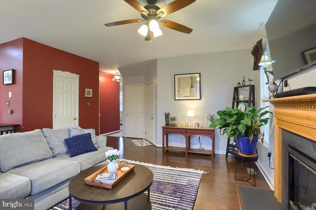 1435 WANDA DR, Hanover, PA 17331