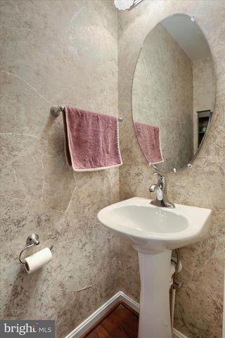 1435 WANDA DR, Hanover, PA 17331