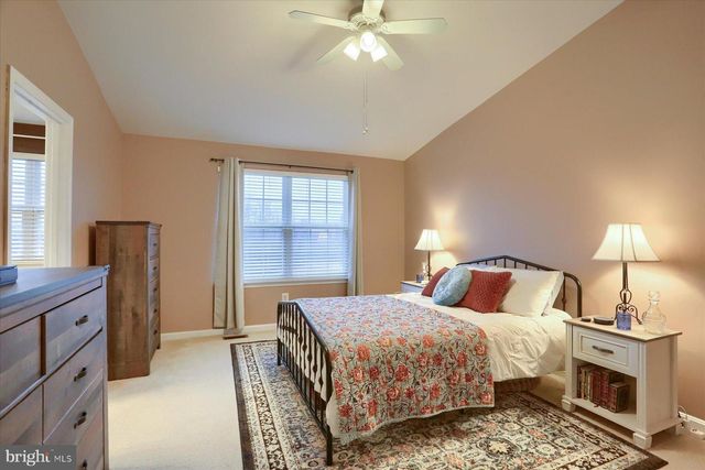 1435 WANDA DR, Hanover, PA 17331