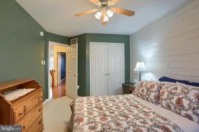 1435 WANDA DR, Hanover, PA 17331