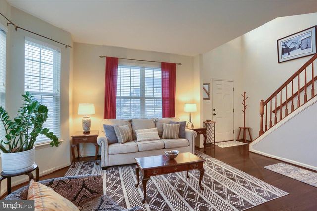 1435 WANDA DR, Hanover, PA 17331