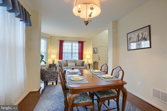 1435 WANDA DR, Hanover, PA 17331