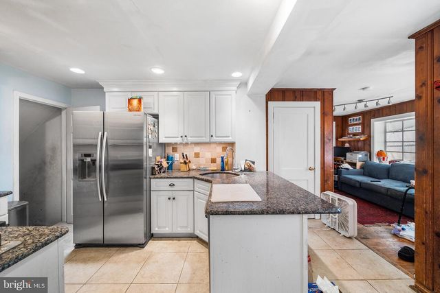 516 CUMBERLAND RD, Havertown, PA 19083