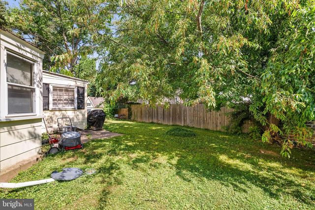 516 CUMBERLAND RD, Havertown, PA 19083