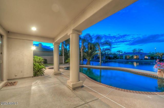 1690 W BARTLETT Way, Chandler, AZ 85248