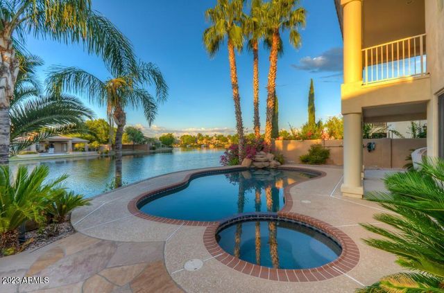1690 W BARTLETT Way, Chandler, AZ 85248