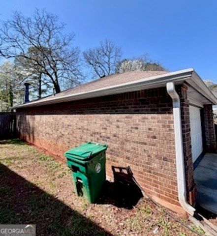 4063 Creek Station Lane, Stone Mountain, GA 30083