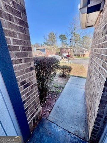 4063 Creek Station Lane, Stone Mountain, GA 30083