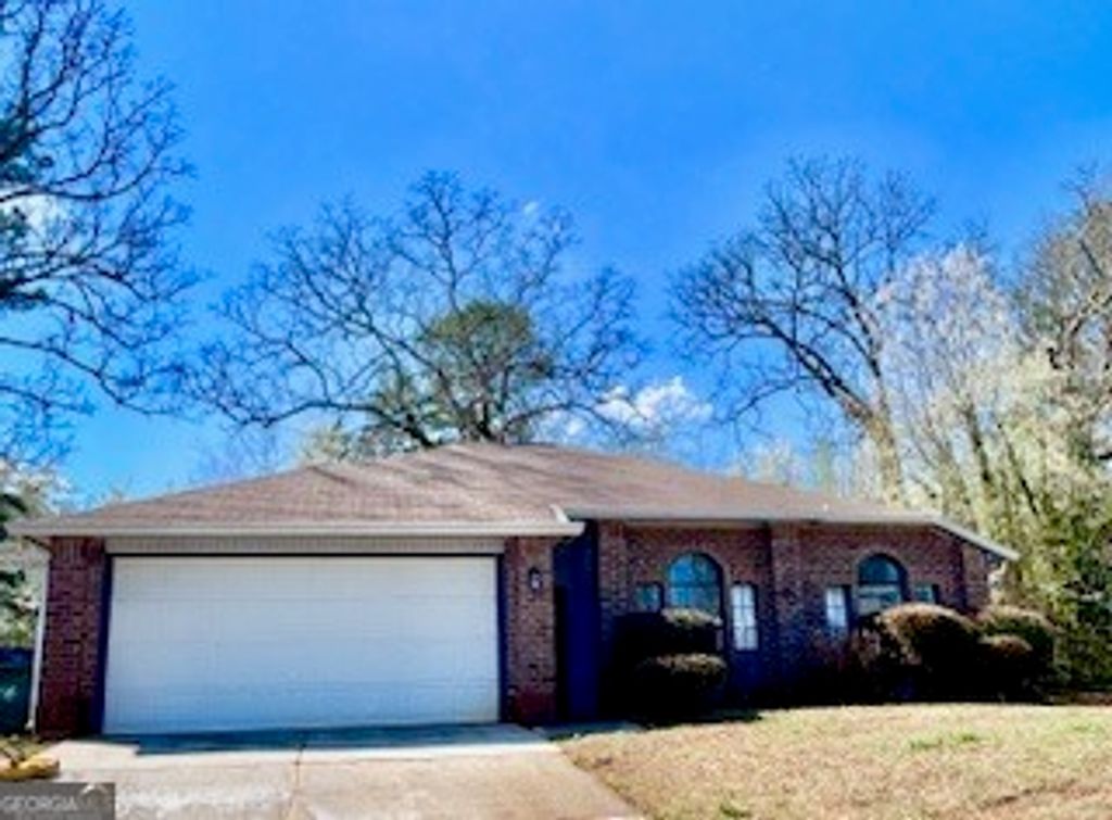 4063 Creek Station Lane, Stone Mountain, GA 30083
