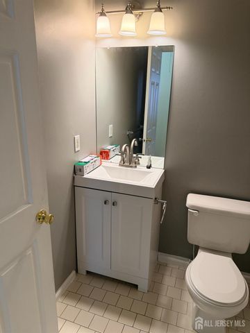 343 Ventnor Court, Piscataway, NJ 08854