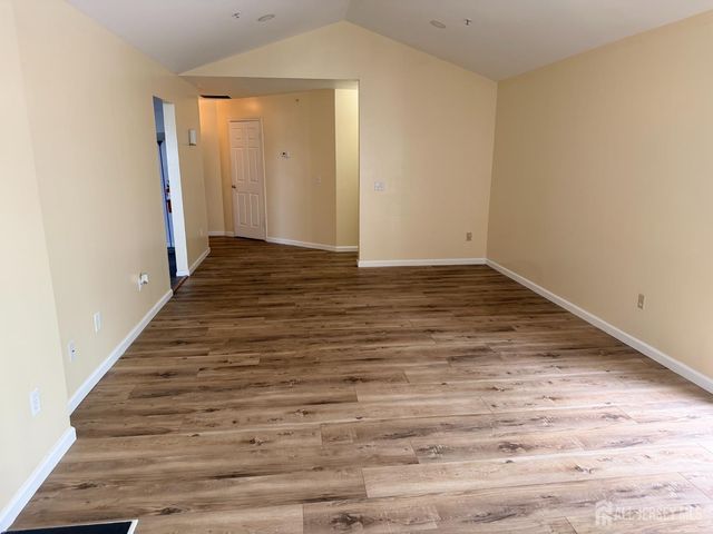 343 Ventnor Court, Piscataway, NJ 08854