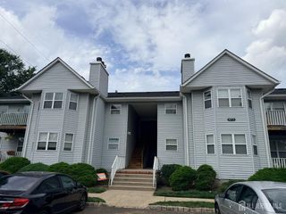 343 Ventnor Court, Piscataway, NJ 08854