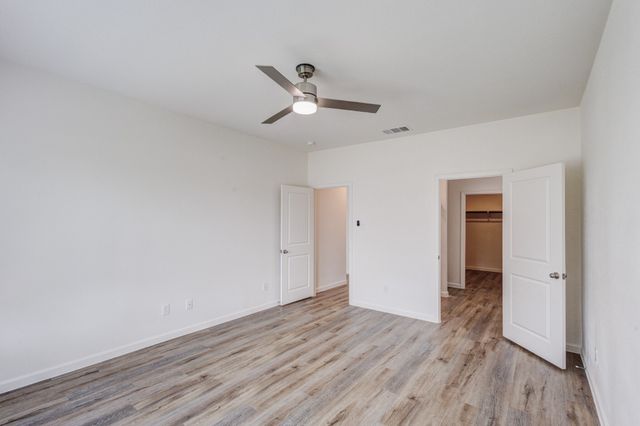 14 Elderbrook Lane, Edgecliff Village, TX 76134