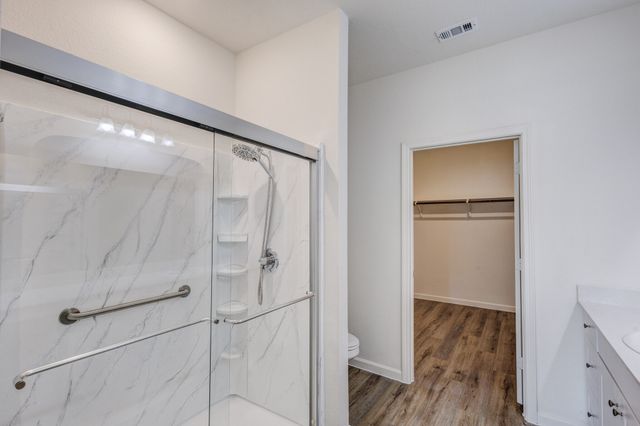 14 Elderbrook Lane, Edgecliff Village, TX 76134