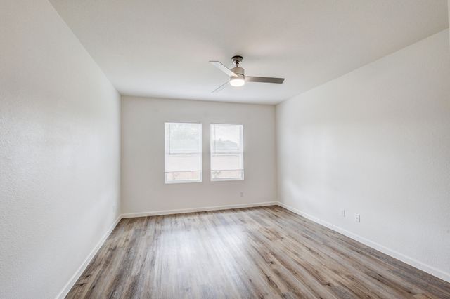 14 Elderbrook Lane, Edgecliff Village, TX 76134