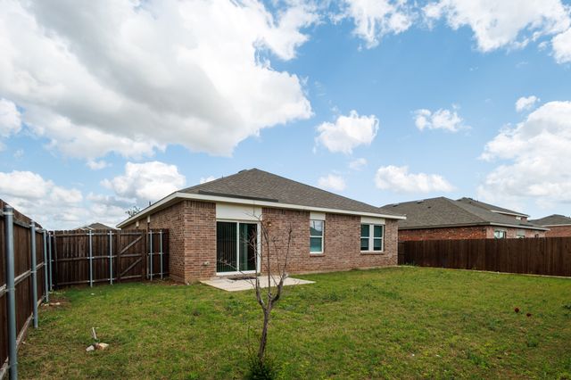 14 Elderbrook Lane, Edgecliff Village, TX 76134