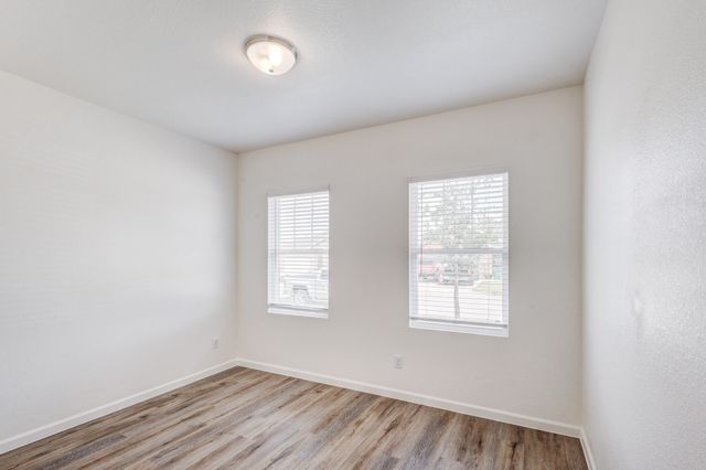 14 Elderbrook Lane, Edgecliff Village, TX 76134