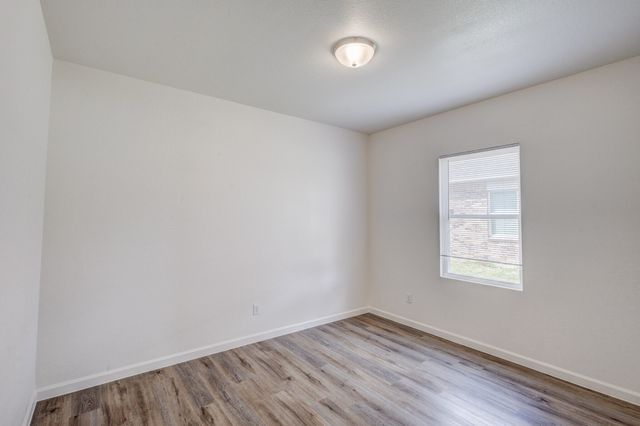 14 Elderbrook Lane, Edgecliff Village, TX 76134