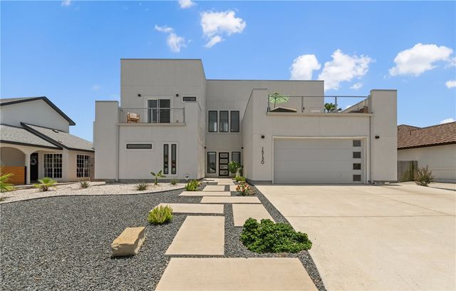 15130 Reales Dr, Corpus Christi, TX 78418
