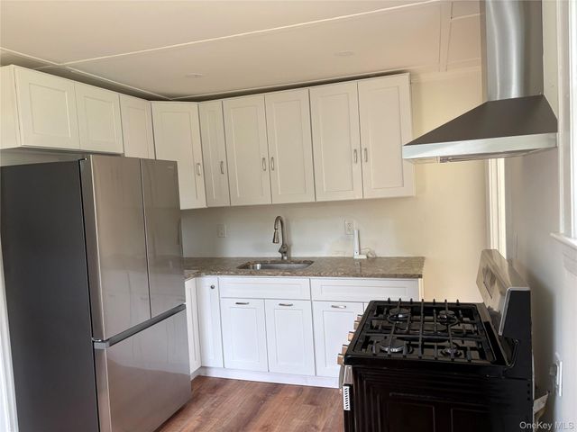 34 S 5th Avenue, Brentwood, NY 11717