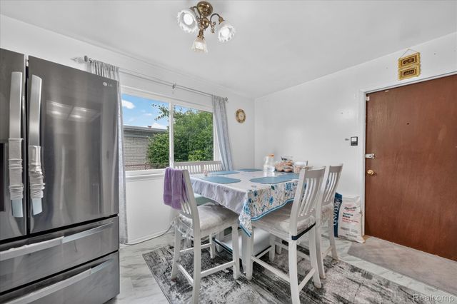 33879 Brookshire Drive, Sterling Heights, MI 48312