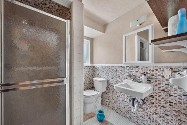 33879 Brookshire Drive, Sterling Heights, MI 48312