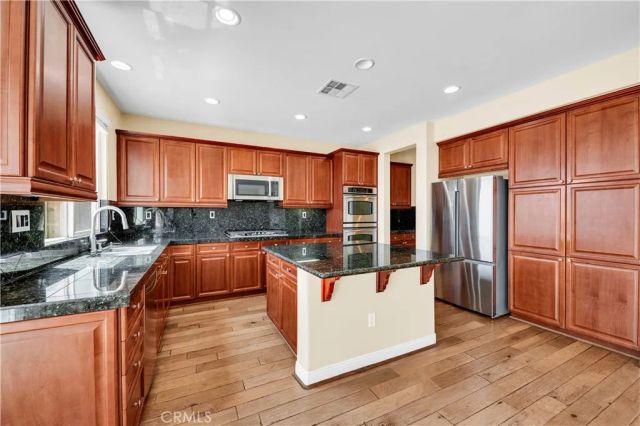 8 Via Del Fico Court, Lake Elsinore, CA 92532