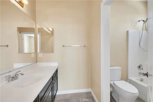 8 Via Del Fico Court, Lake Elsinore, CA 92532