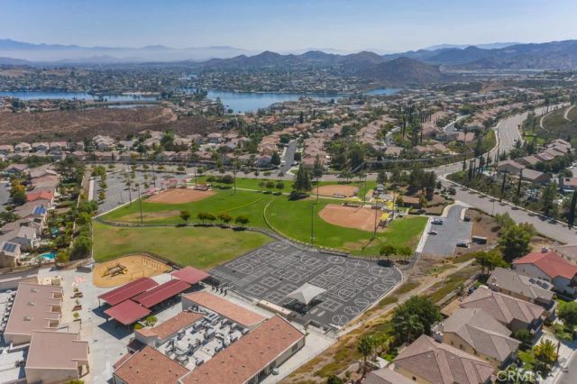 8 Via Del Fico Court, Lake Elsinore, CA 92532