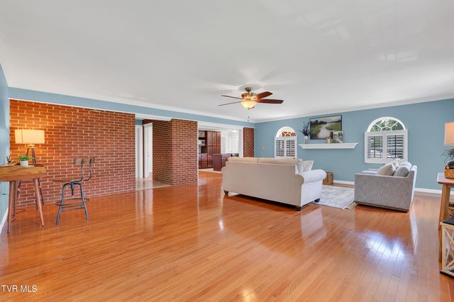 107 Fairway Lane, Greeneville, TN 37743