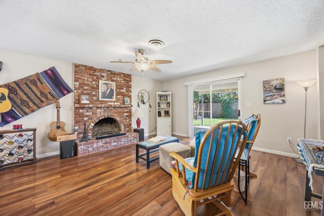 2405 Cheshire Drive, Bakersfield, CA 93309