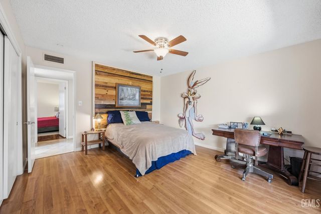 2405 Cheshire Drive, Bakersfield, CA 93309