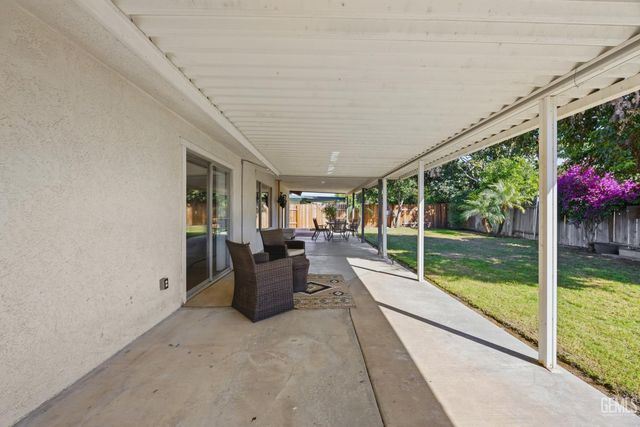 2405 Cheshire Drive, Bakersfield, CA 93309