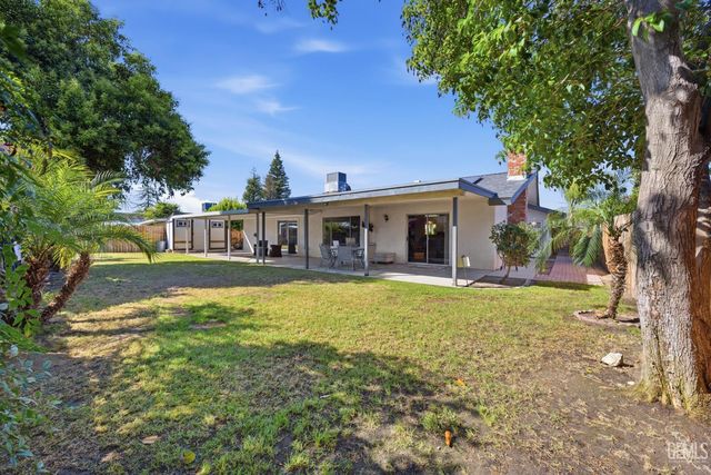 2405 Cheshire Drive, Bakersfield, CA 93309
