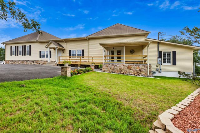 2981 Bob Jones Road, Scottsboro, AL 35769