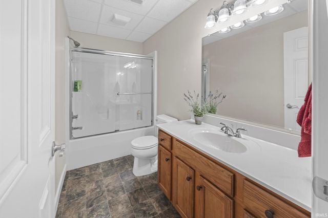 880 N Evergreen Drive, Jasper, IN 47546