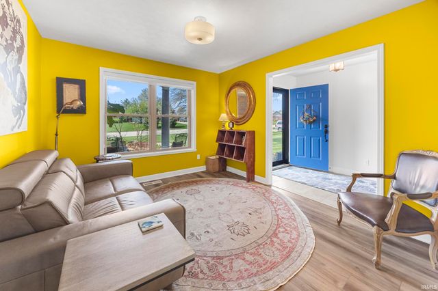 880 N Evergreen Drive, Jasper, IN 47546
