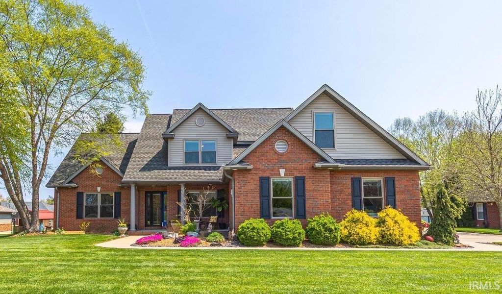 880 N Evergreen Drive, Jasper, IN 47546