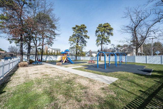 40 W 4th Street 206, Patchogue, NY 11772