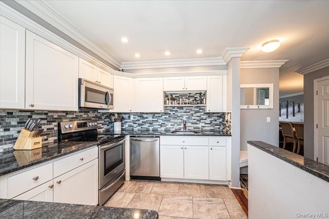 40 W 4th Street 206, Patchogue, NY 11772